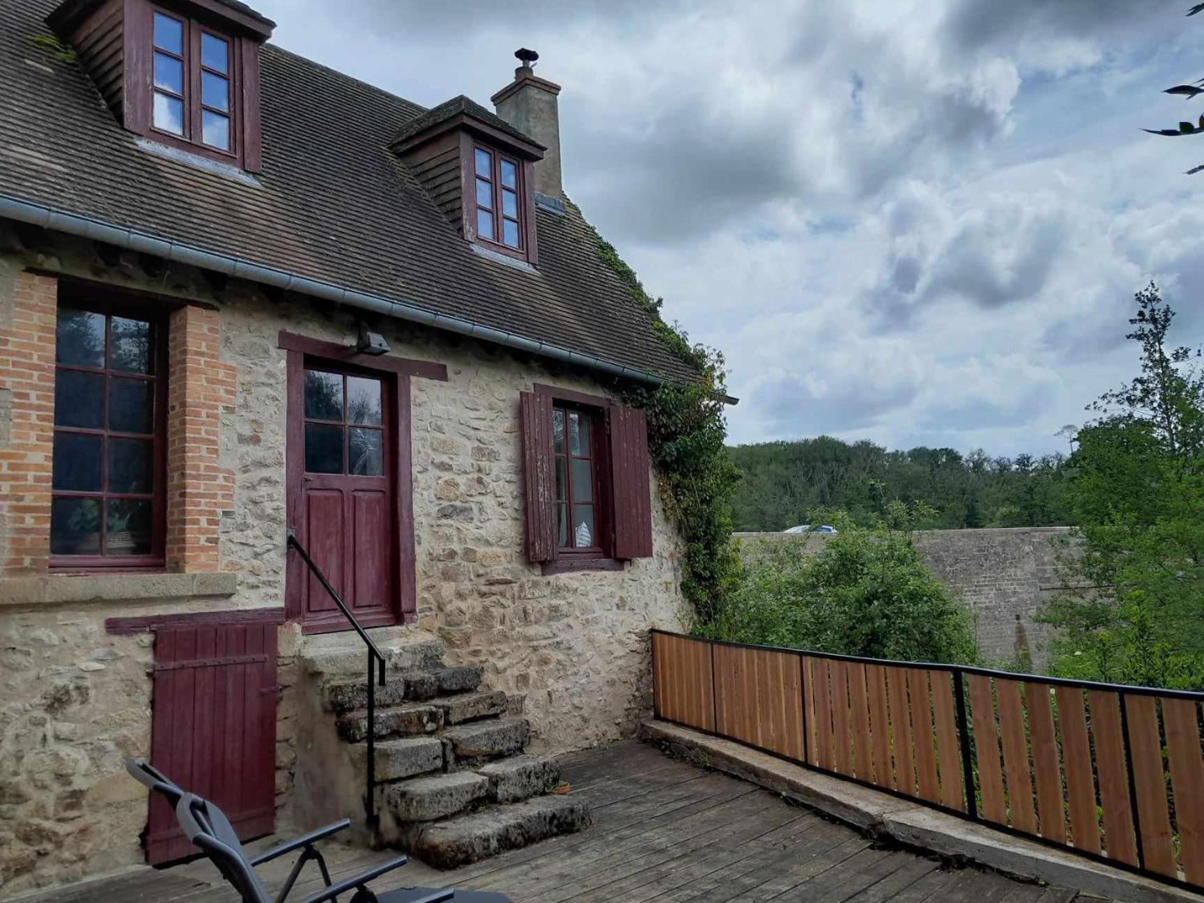 Gite "La Petite" Saint-Benoit-du-Sault Exteriér fotografie
