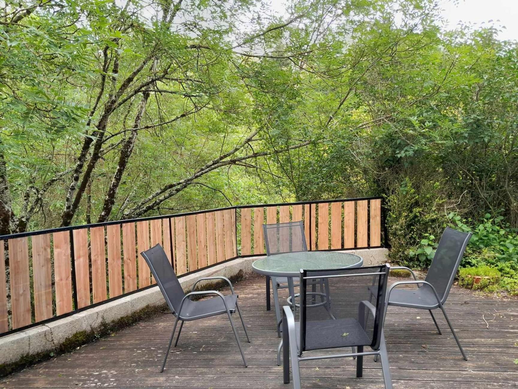Gite "La Petite" Saint-Benoit-du-Sault Exteriér fotografie