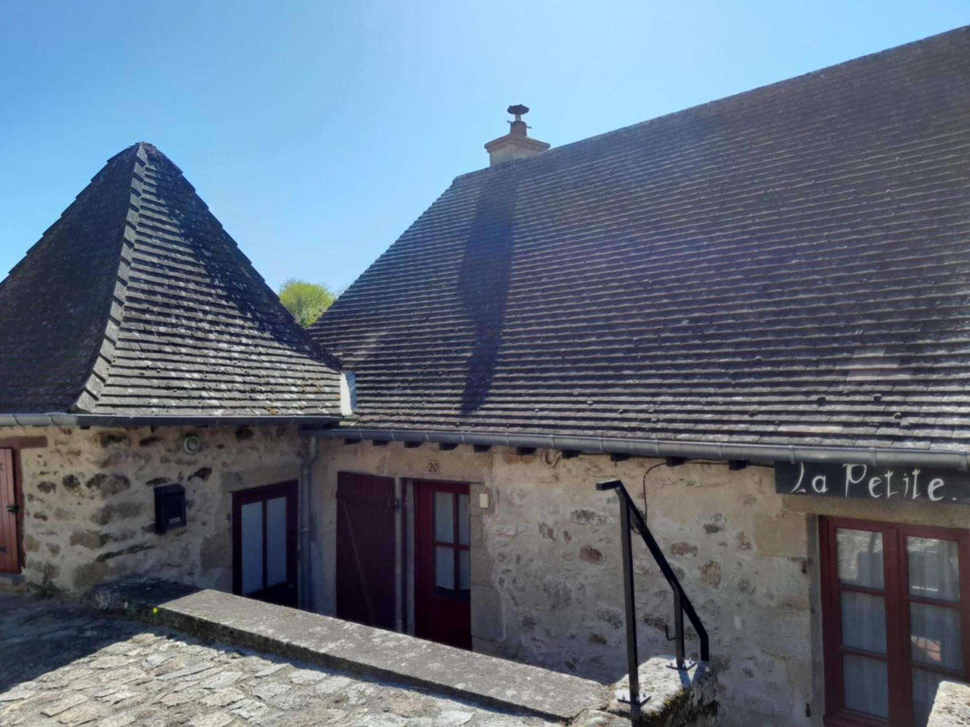 Gite "La Petite" Saint-Benoit-du-Sault Exteriér fotografie